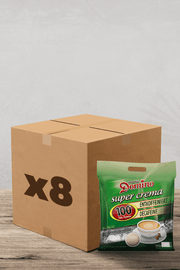 Découvrez le goût délicieux des Pack Café dosettes Domino Décaféiné Compatibles Senseo, élégamment présentées à côté d'une boîte en carton étiquetée "100" sur un support en bois chaleureux. Parfaitement placé sur un fond gris sophistiqué, A Pack Café invite les amateurs de café à savourer leur infusion préférée à tout moment. | Flaronis.lu