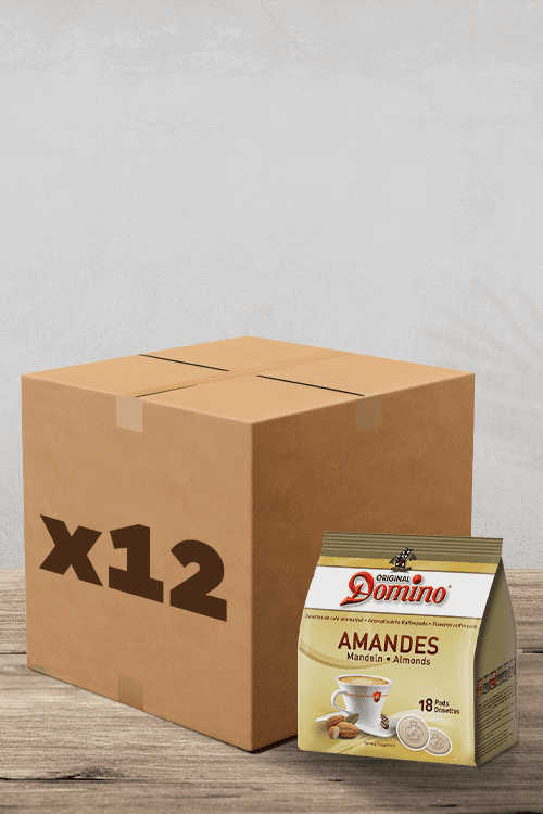 Grande boîte contenant 12 paquets de 18 dosettes de café compatibles Senseo, goût amandes.