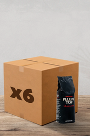 Sur une surface en bois se trouve une boîte en carton étiquetée « x6 », mais c'est le sachet de 500 g de grains de café Pellini Top Arabica 100 % grains qui capte véritablement l'attention. Cette sélection haut de gamme promet aux amateurs de café une expérience exceptionnellement riche et aromatique. | Flaronis.lu